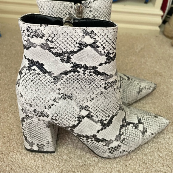 Princess Polly snakeskin boots - Picture 2 of 3